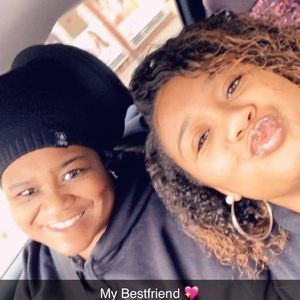 Meet your Posher, Latoya